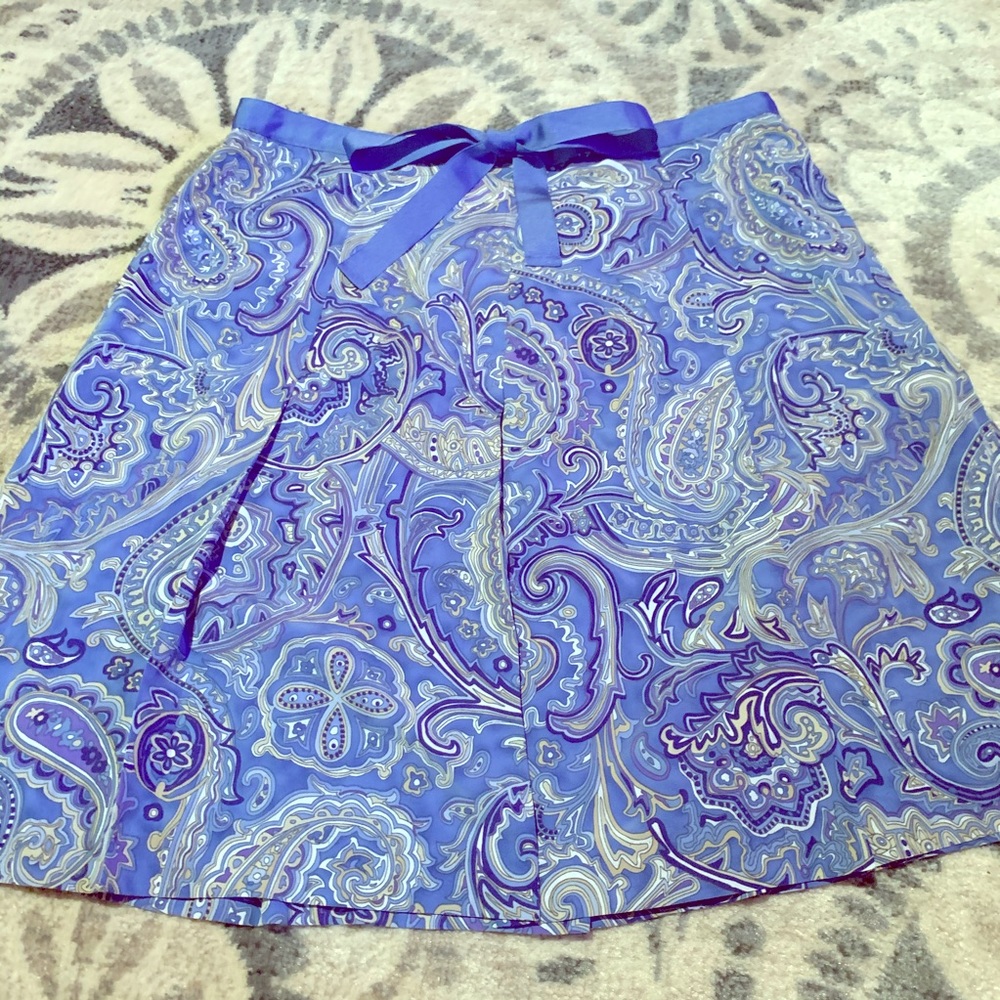 Annex pleated skirt with front bow